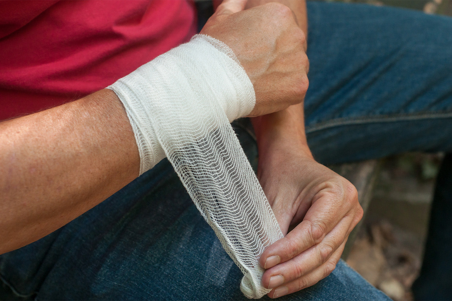 How To Wrap A Sprained Wrist Thumb Your Pain Free Guide - sux45nl