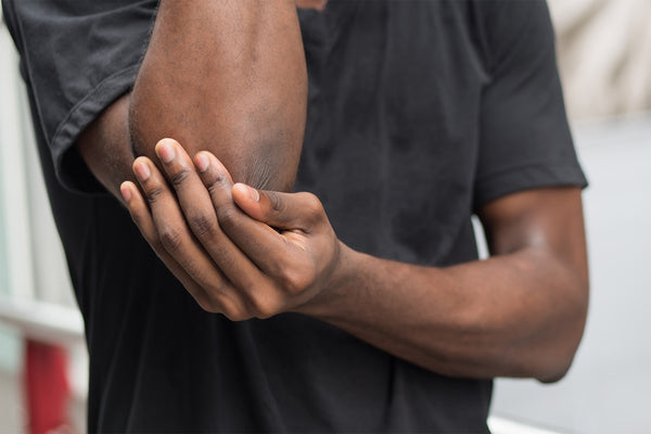 Elbow Pain When Mobile: Four Common Causes and Treatments