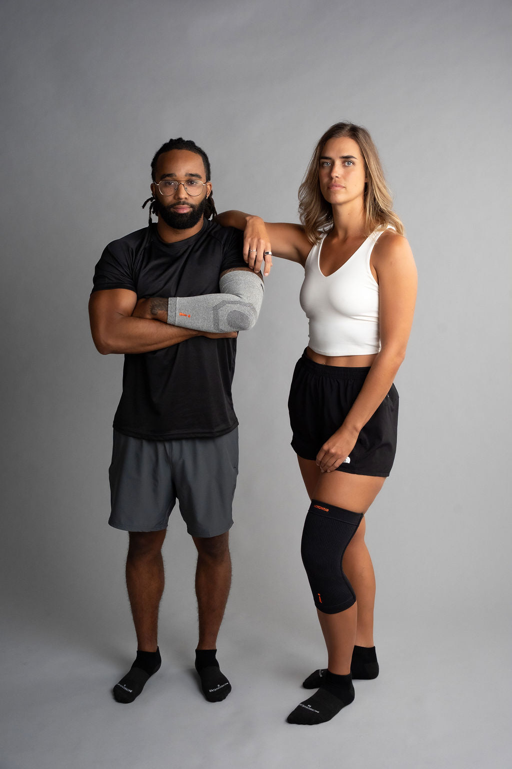 ELBOW SLEEVE AND KNEE SLEEVE BUNDLE