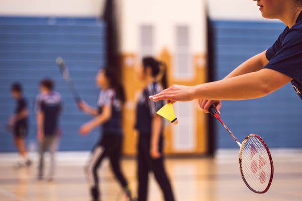 Using an Elbow Sleeve to Manage Tennis Elbow While Playing Badminton